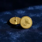 Botton Folheado A Ouro Com Seu Logo